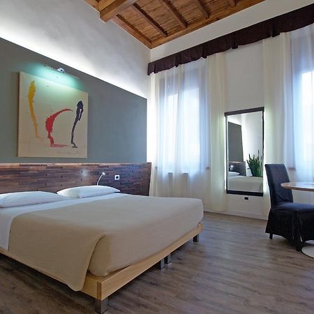 Alkimia Smart Rooms Ferrara Exterior foto