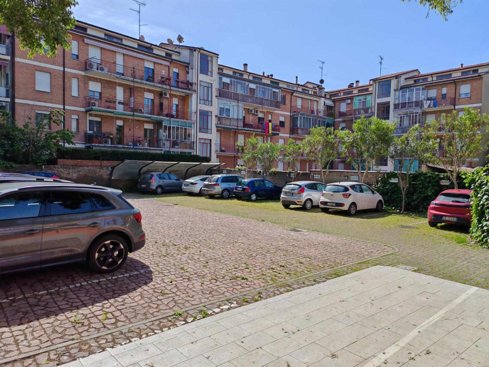 Alkimia Smart Rooms Ferrara Exterior foto