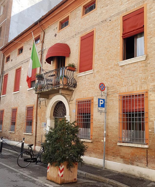 Alkimia Smart Rooms Ferrara Exterior foto